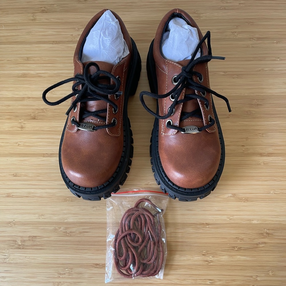 dELiA*s Dolls Kill Mocha Teen Craft Oxford Shoes - Picture 11 of 11